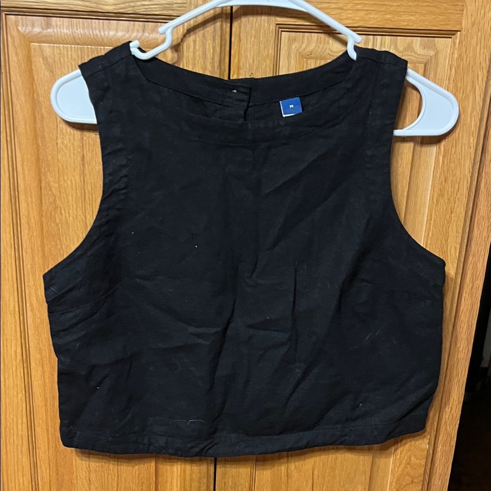 Old Navy Black Sleeveless linen blend Crop Top